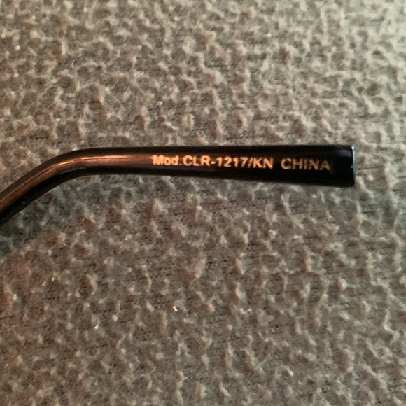 NWT Men’s Khan sleek innovative design glasses. - Picture 7 of 8